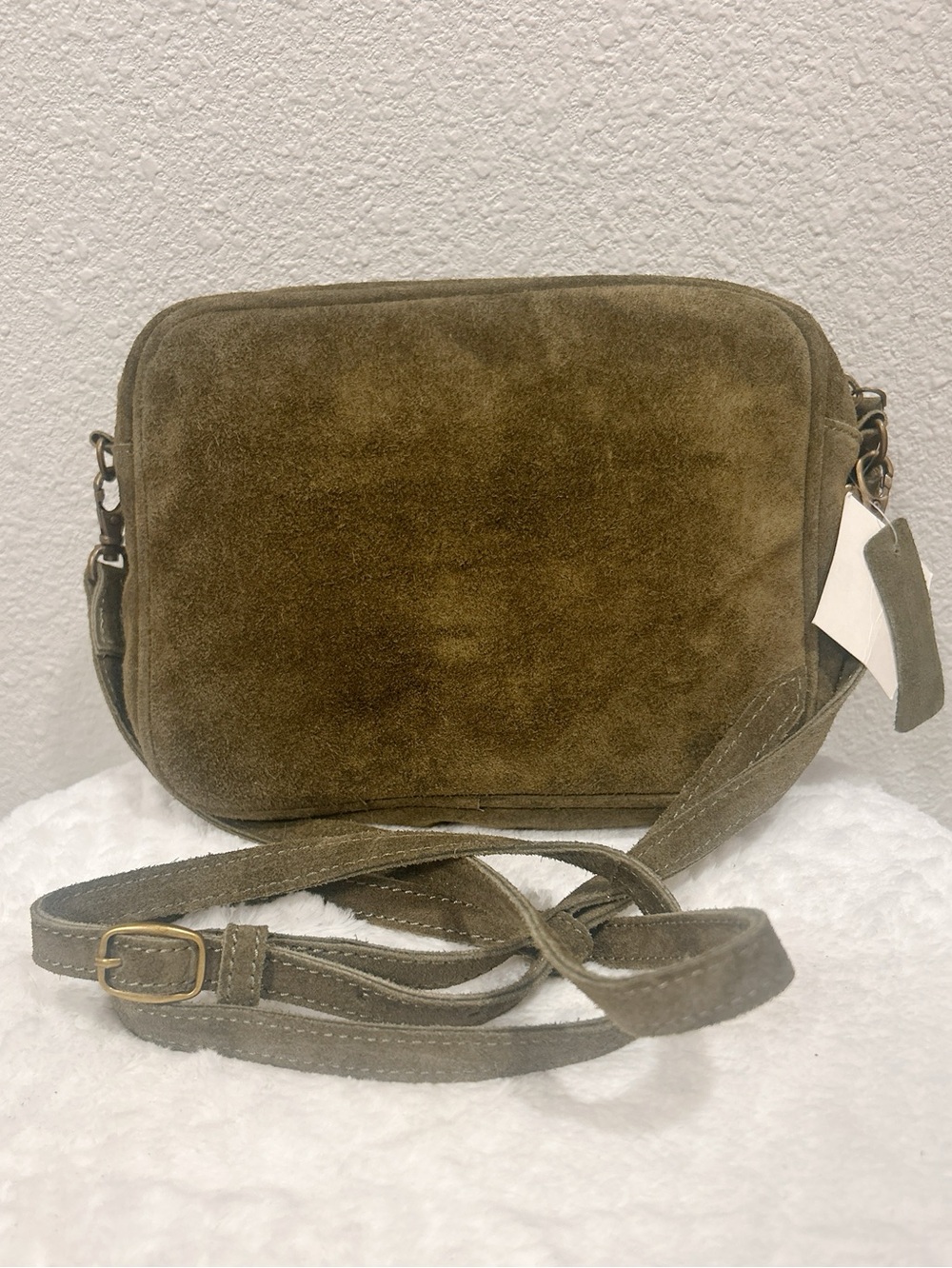 Olive Green Wild at Heart Suede Leather Crossbody Bag with Patches NWT - Picture 2 of 2